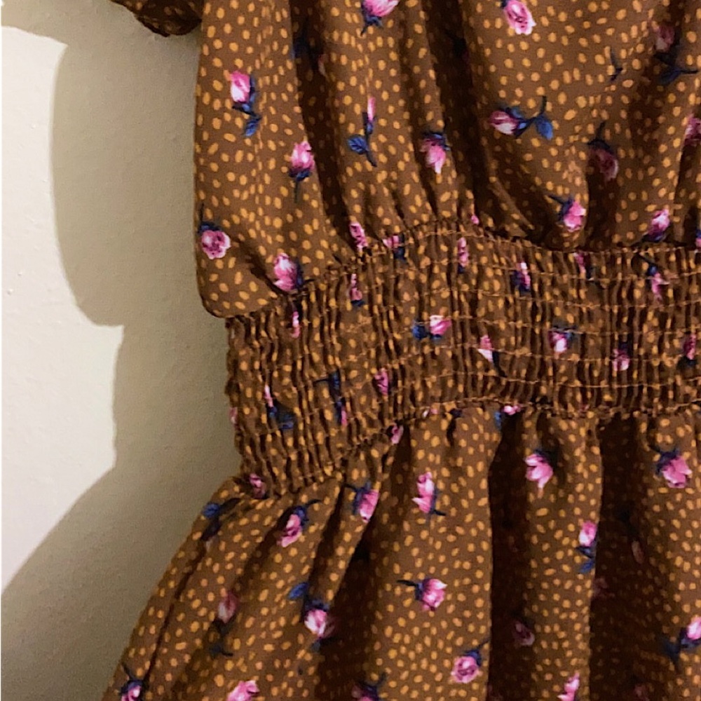 Dress - Picture 2 of 5